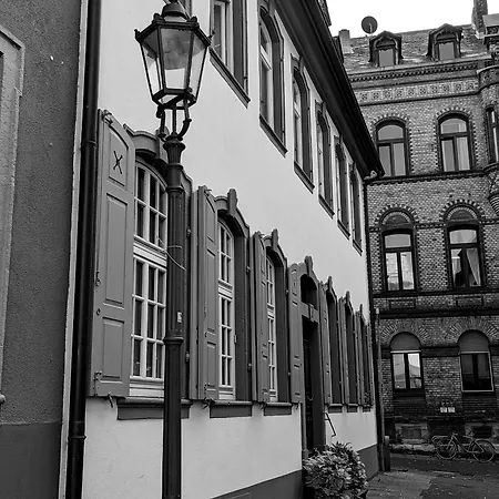 Iii Rhein Charme Gemuetlichkeit, Style & Geschichte Bei Katrin Und Familie Iii Koblenz (Rhineland-Palatinate)