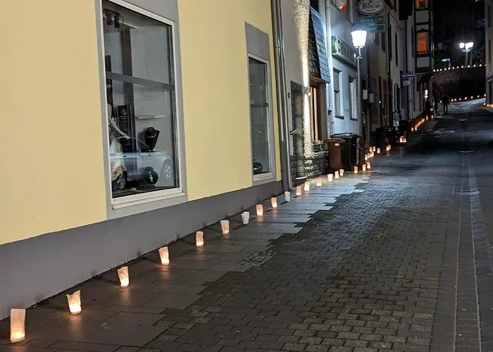 Iii Rhein Charme Gemuetlichkeit, Style & Geschichte Bei Katrin Und Familie Iii