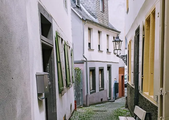 Apartman Iii Rhein Charme Gemuetlichkeit, Style & Geschichte Bei Katrin Und Familie Iii