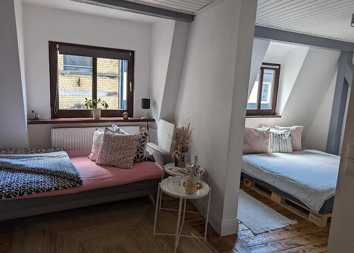 Iii Rhein Charme Gemuetlichkeit, Style & Geschichte Bei Katrin Und Familie Iii Koblenz